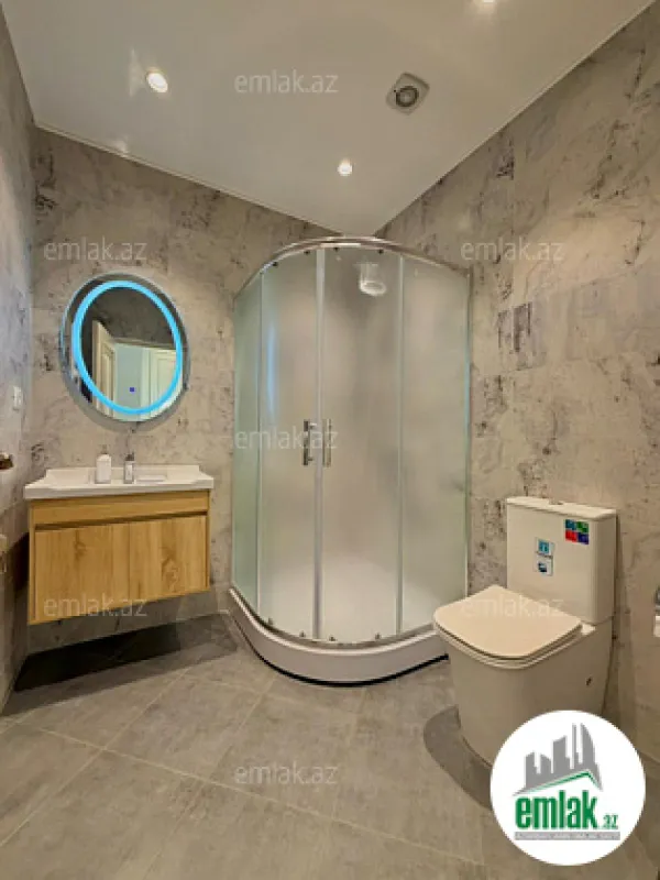 Satılır 4 otaqlı mənzil 160 m²