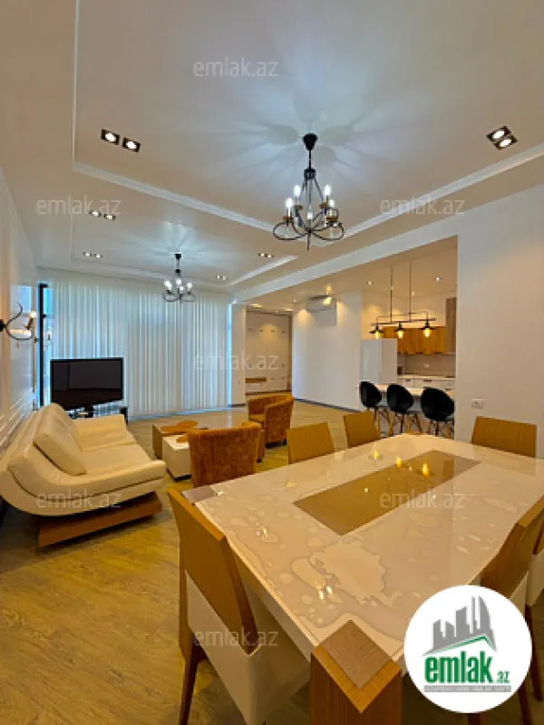 Satılır 4 otaqlı mənzil 160 m²