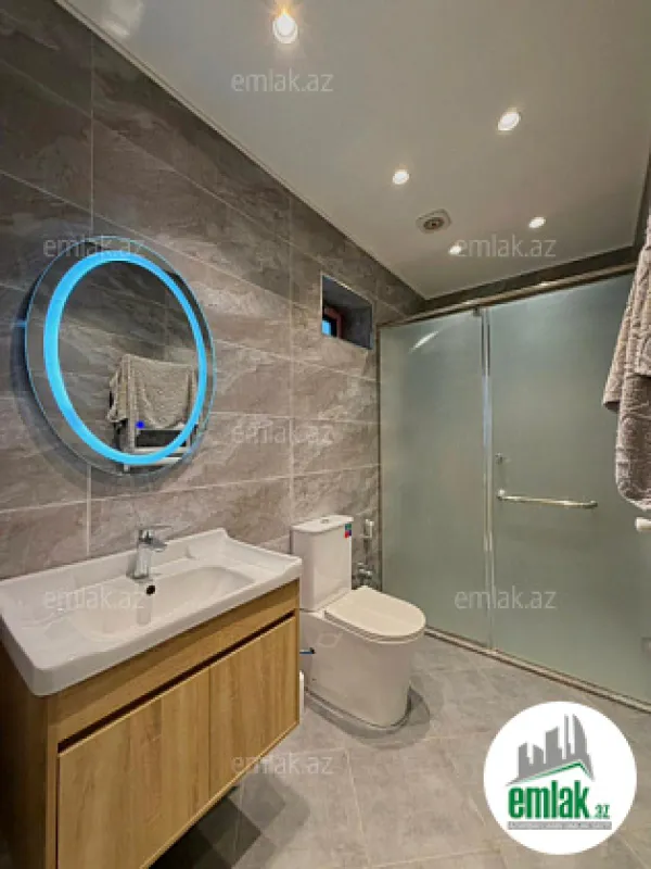 Satılır 4 otaqlı mənzil 160 m²