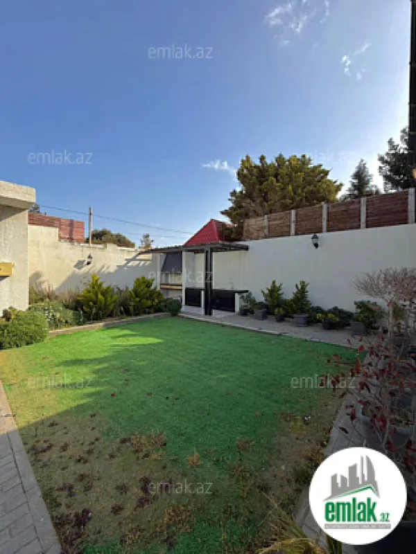 Satılır 4 otaqlı mənzil 160 m²