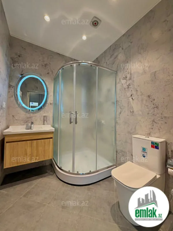 Satılır 4 otaqlı mənzil 160 m²