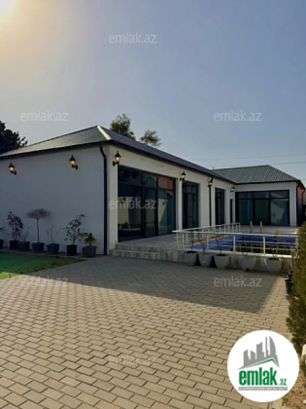 Satılır 4 otaqlı mənzil 160 m²