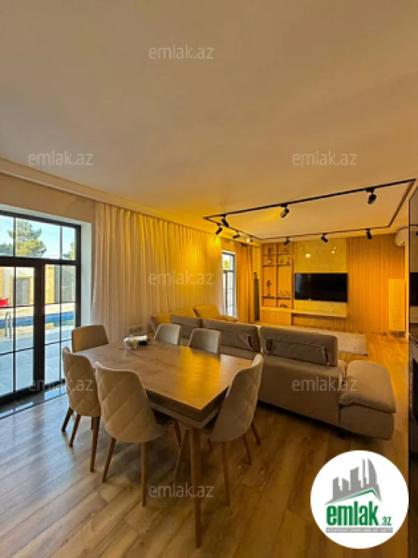 Satılır 6 otaqlı mənzil 220 m²