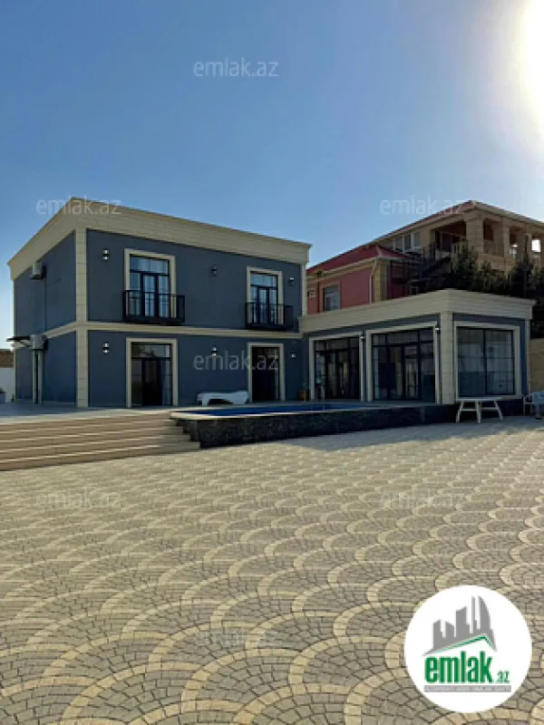 Satılır 6 otaqlı mənzil 220 m²