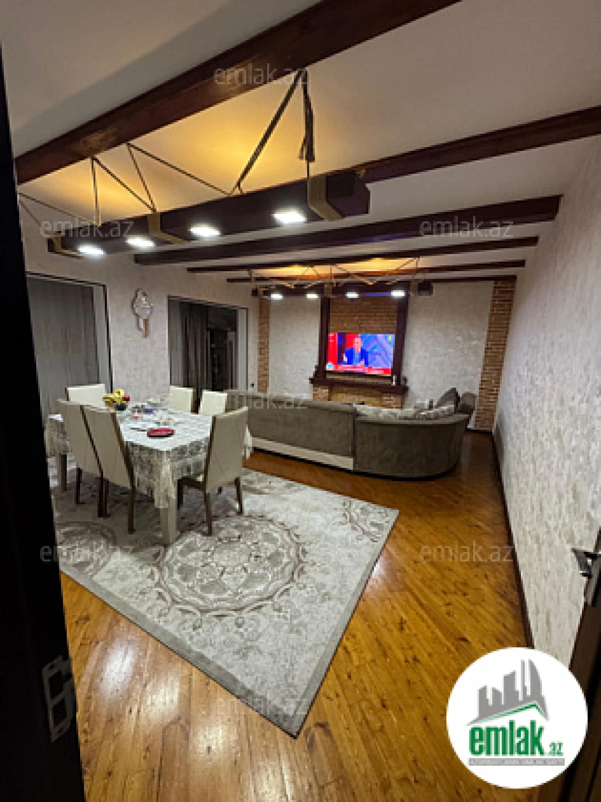 Satılır 4 otaqlı köhnə tikili 105 m²
