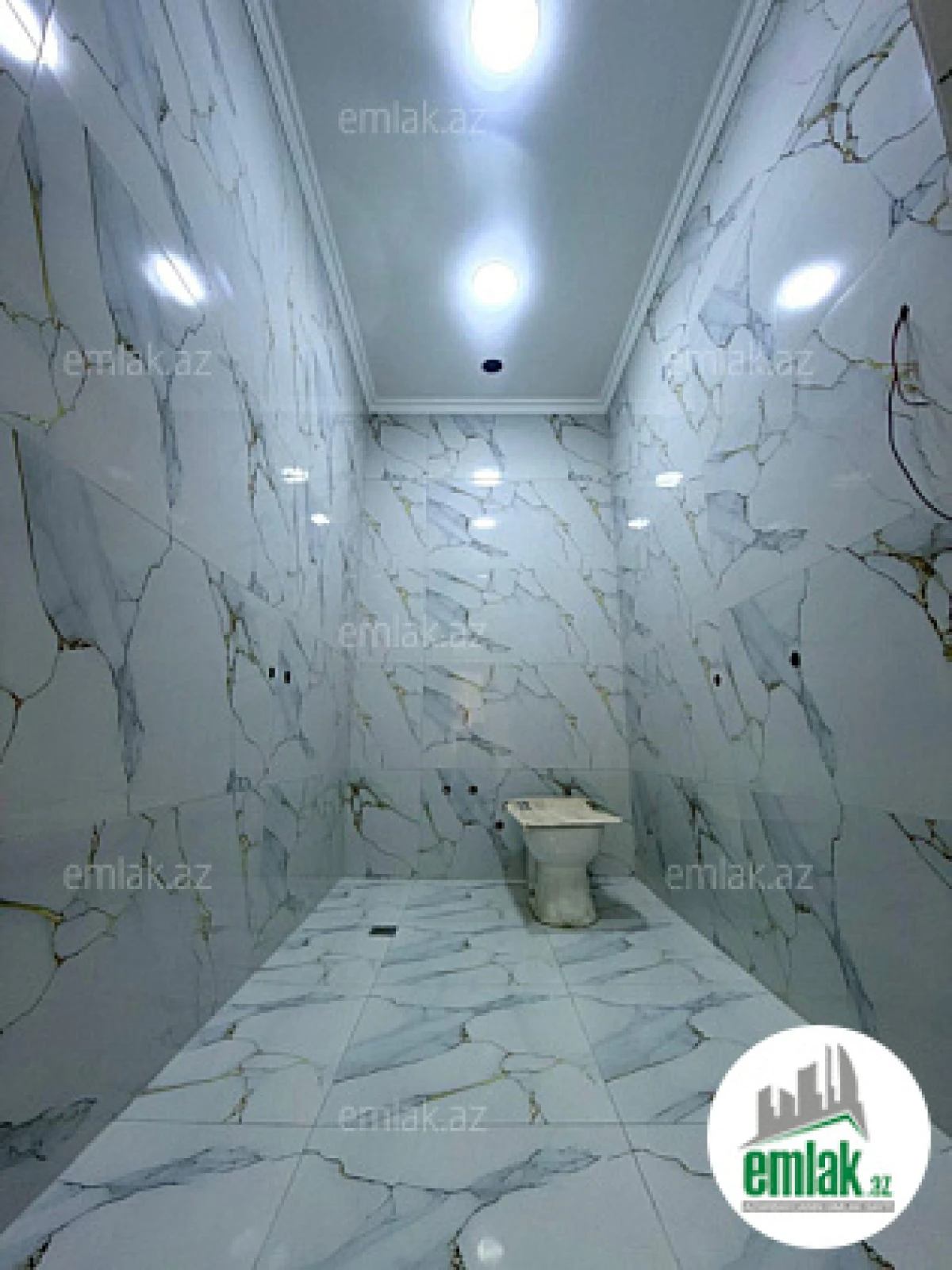 Satılır 2 otaqlı yeni tikili 81 m²