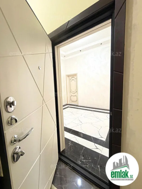 Satılır 2 otaqlı yeni tikili 81 m²