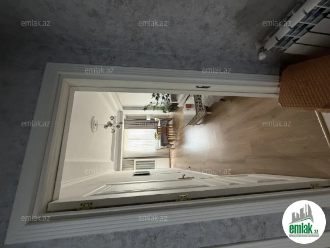 Satılır 2 otaqlı yeni tikili 76 m²