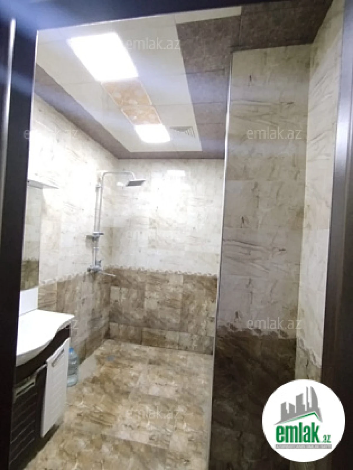 Satılır 2 otaqlı yeni tikili 86 m²