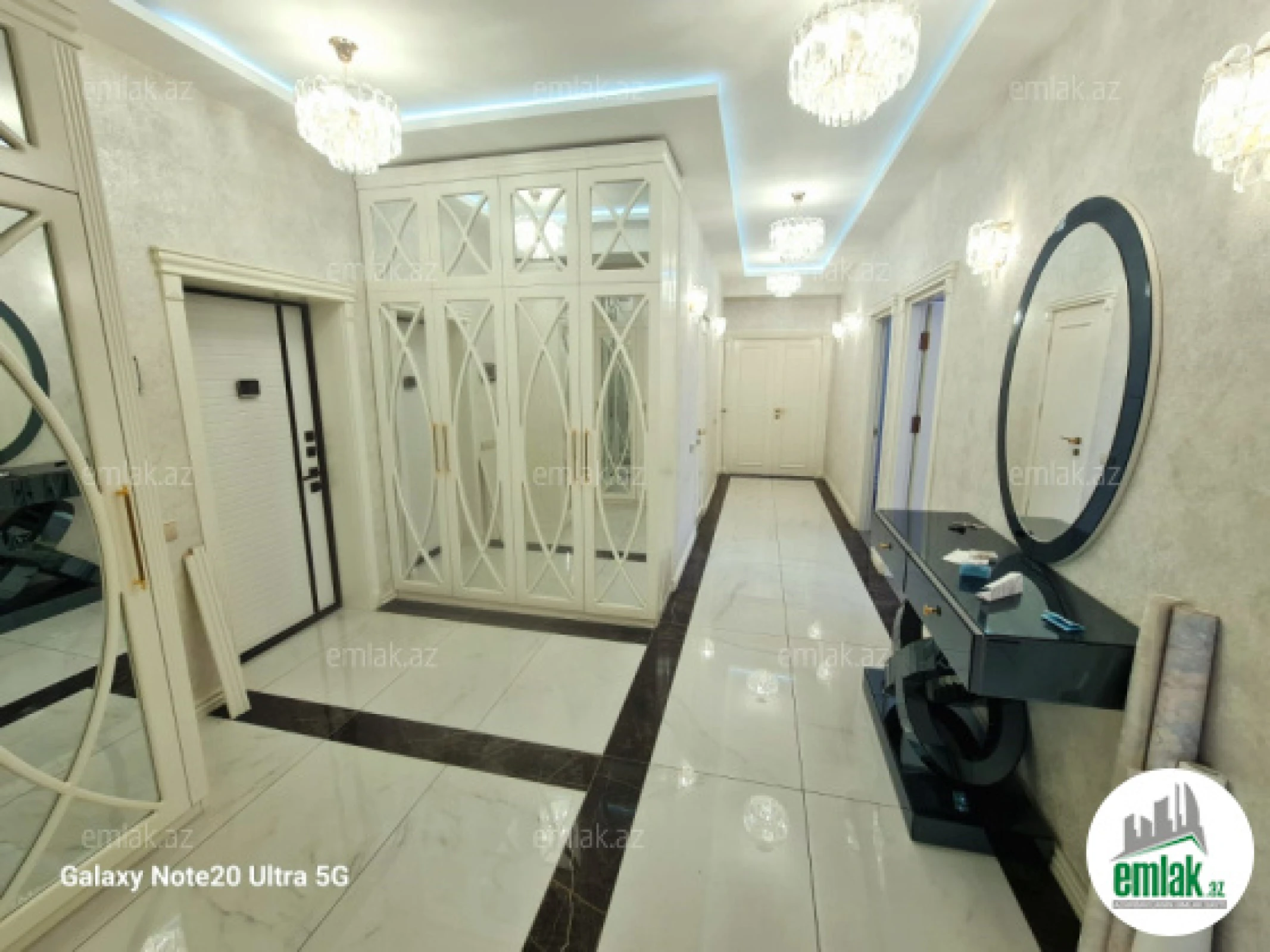 Satılır 4 otaqlı yeni tikili 186 m²