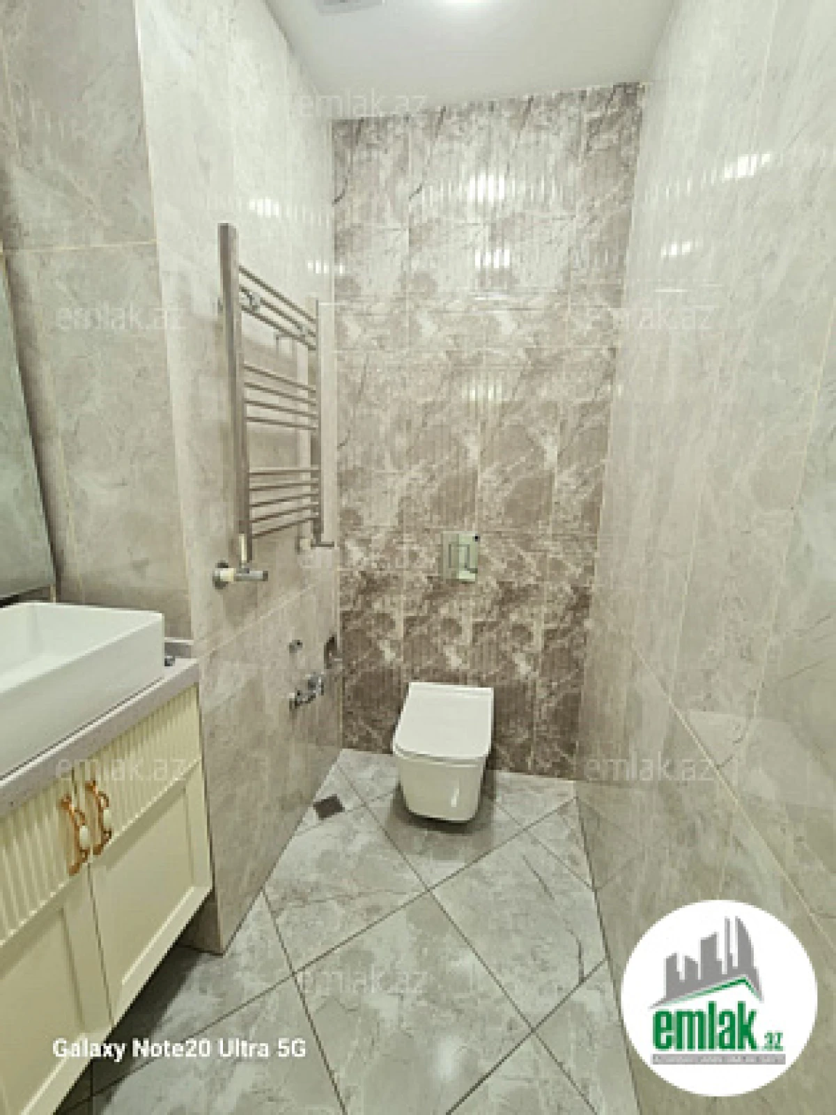 Satılır 4 otaqlı yeni tikili 186 m²