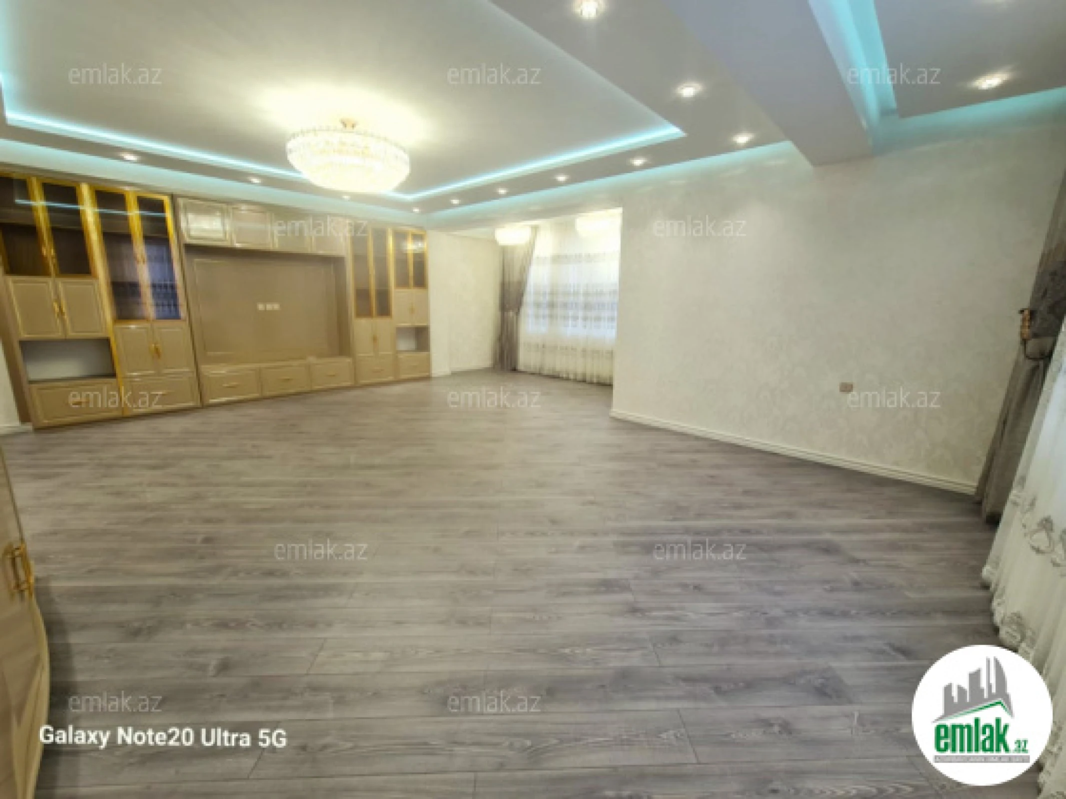Satılır 4 otaqlı yeni tikili 186 m²