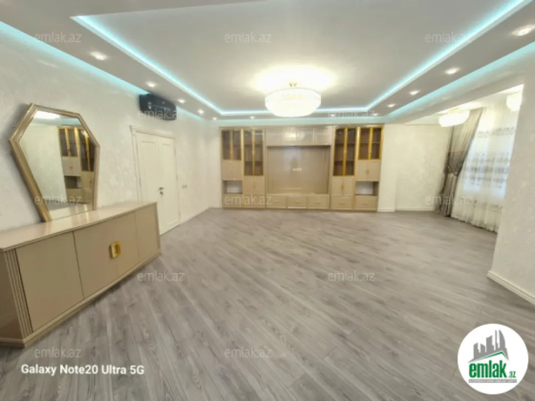 Satılır 4 otaqlı yeni tikili 186 m²
