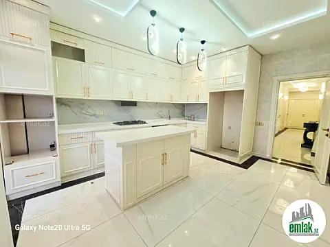 Satılır 4 otaqlı yeni tikili 186 m² — Bakı 4 otaq 186.00 m²