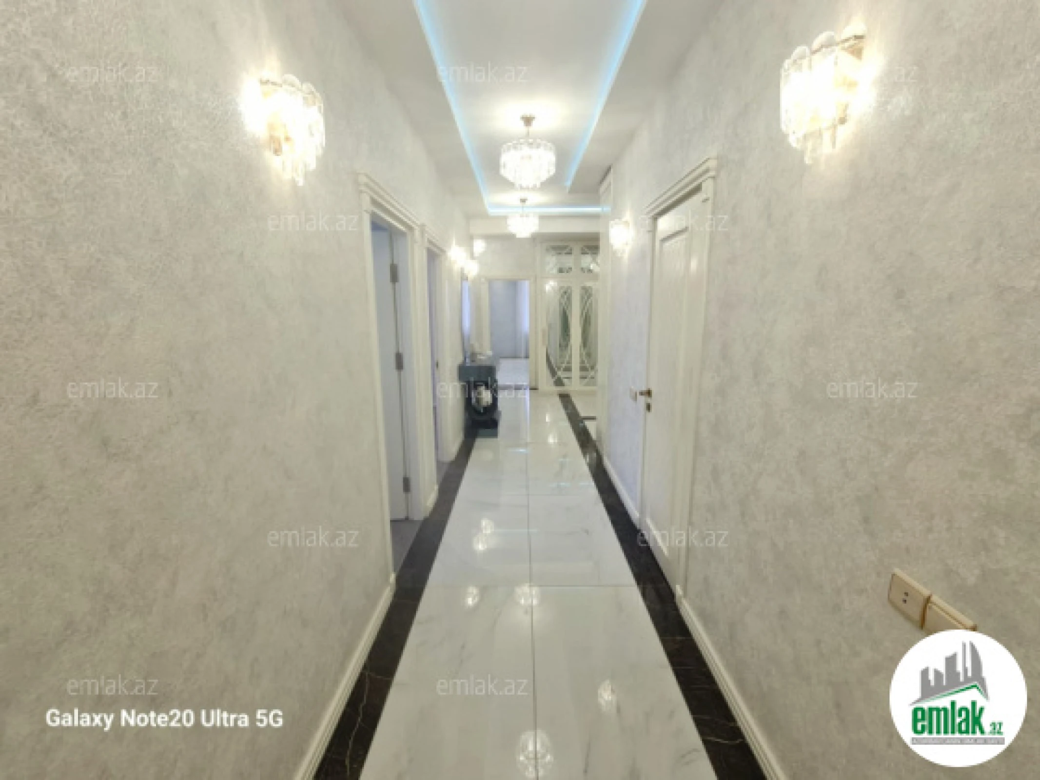 Satılır 4 otaqlı yeni tikili 186 m²