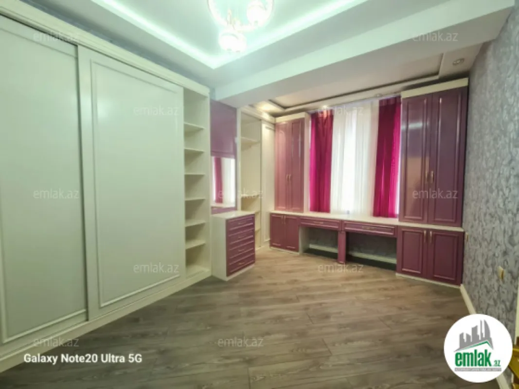Satılır 4 otaqlı yeni tikili 186 m²