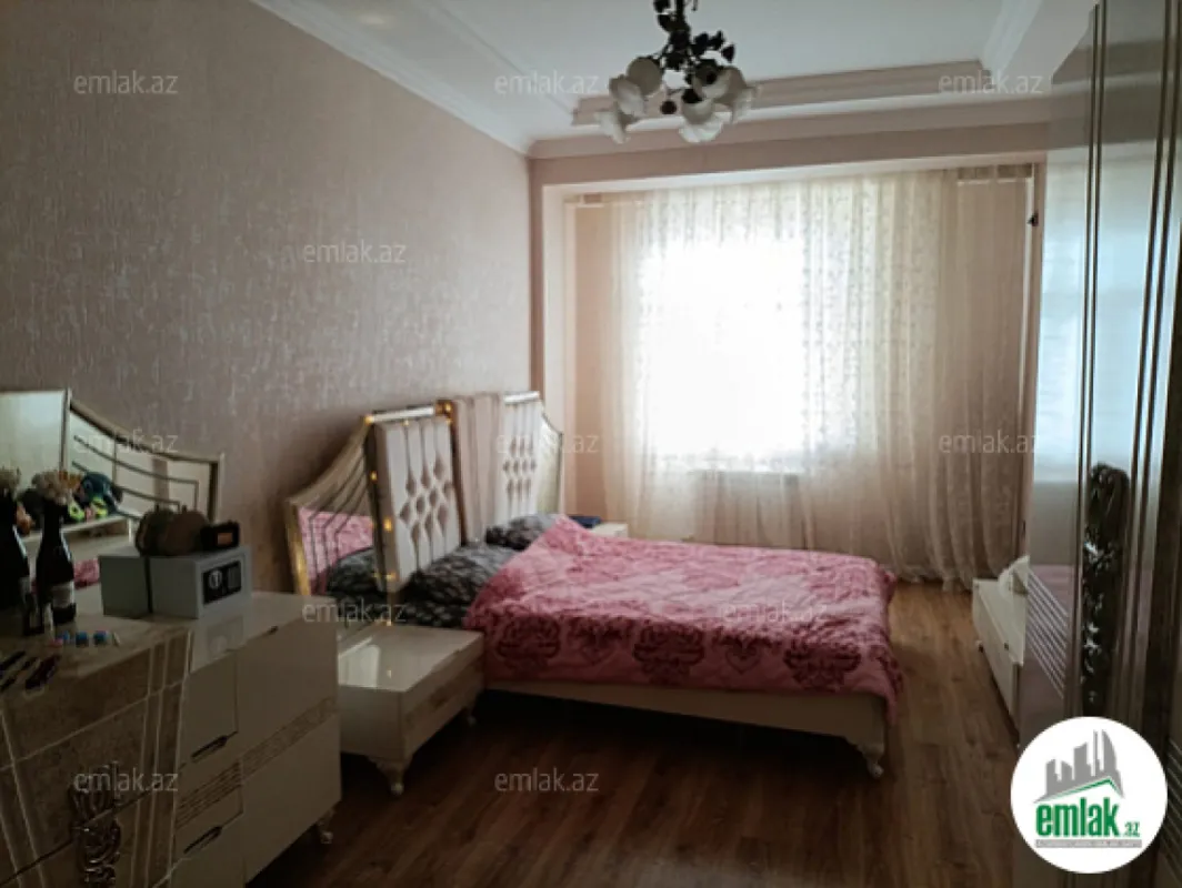 Satılır 2 otaqlı yeni tikili 64 m²