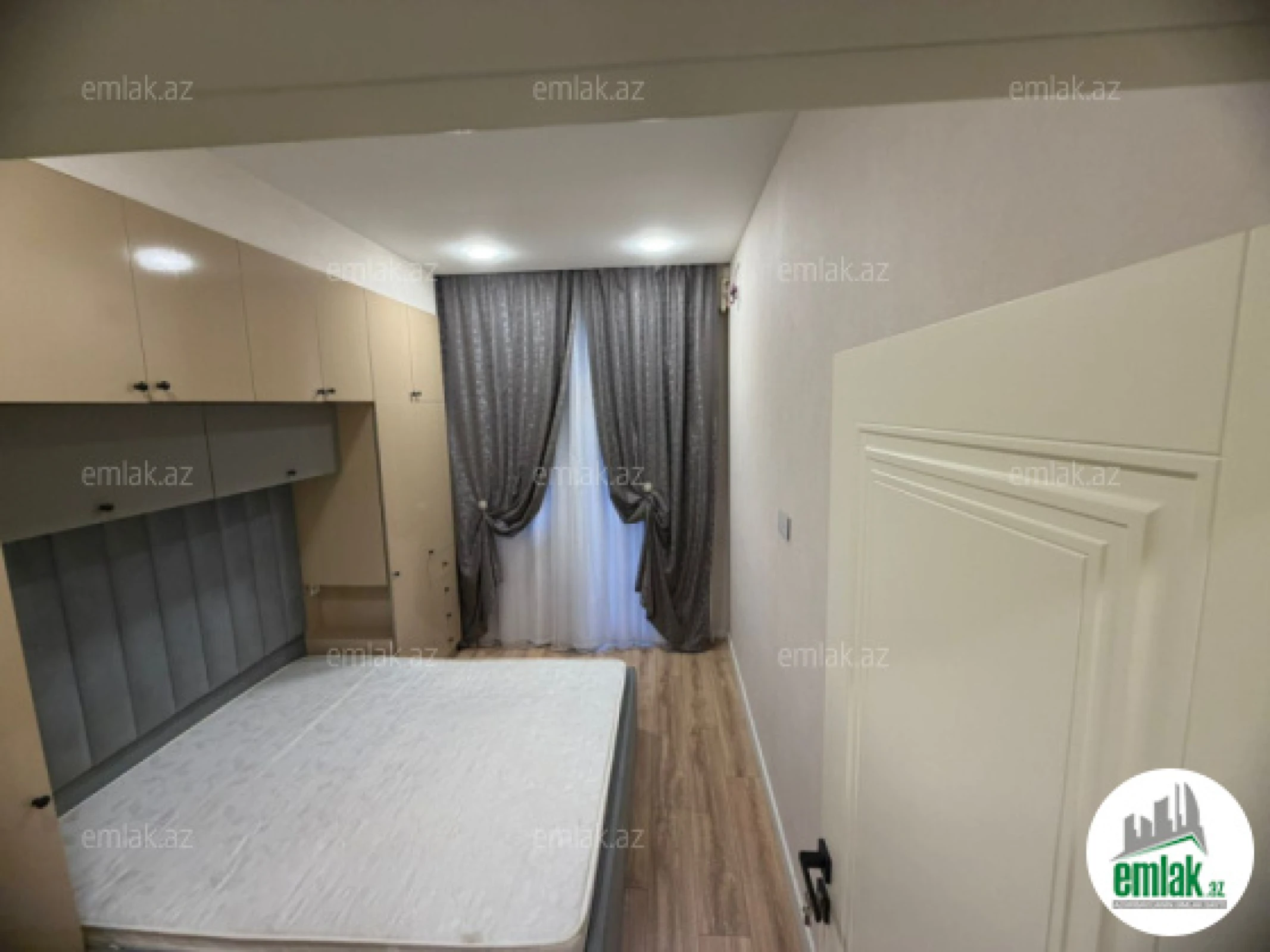 Satılır 2 otaqlı yeni tikili 70 m²