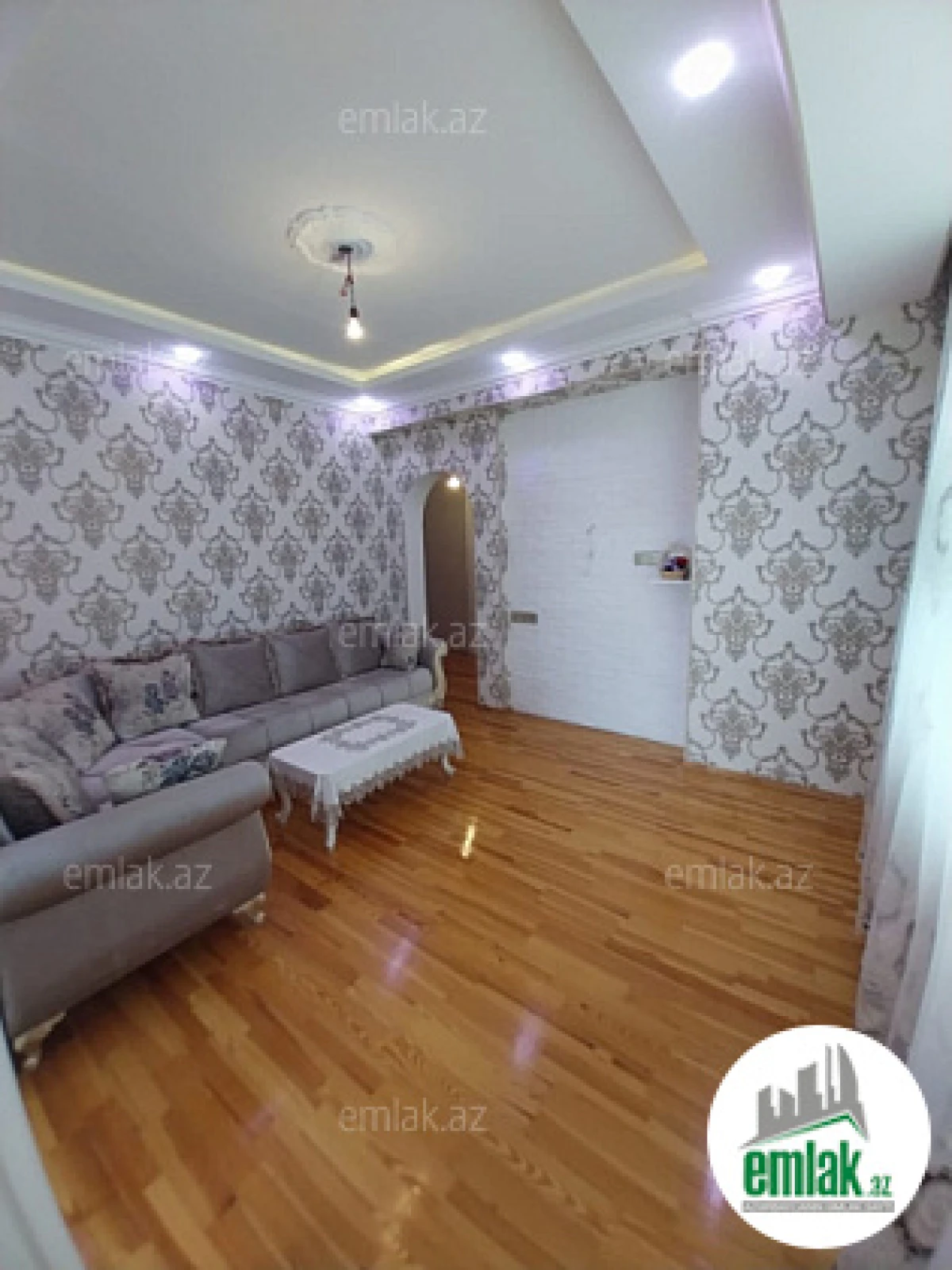 Satılır 3 otaqlı yeni tikili 77 m²