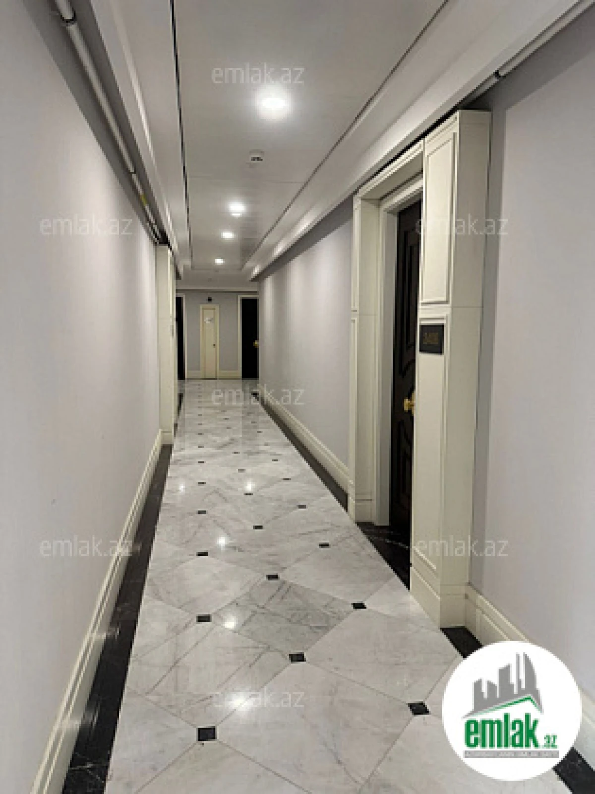 Satılır 4 otaqlı yeni tikili 152 m²