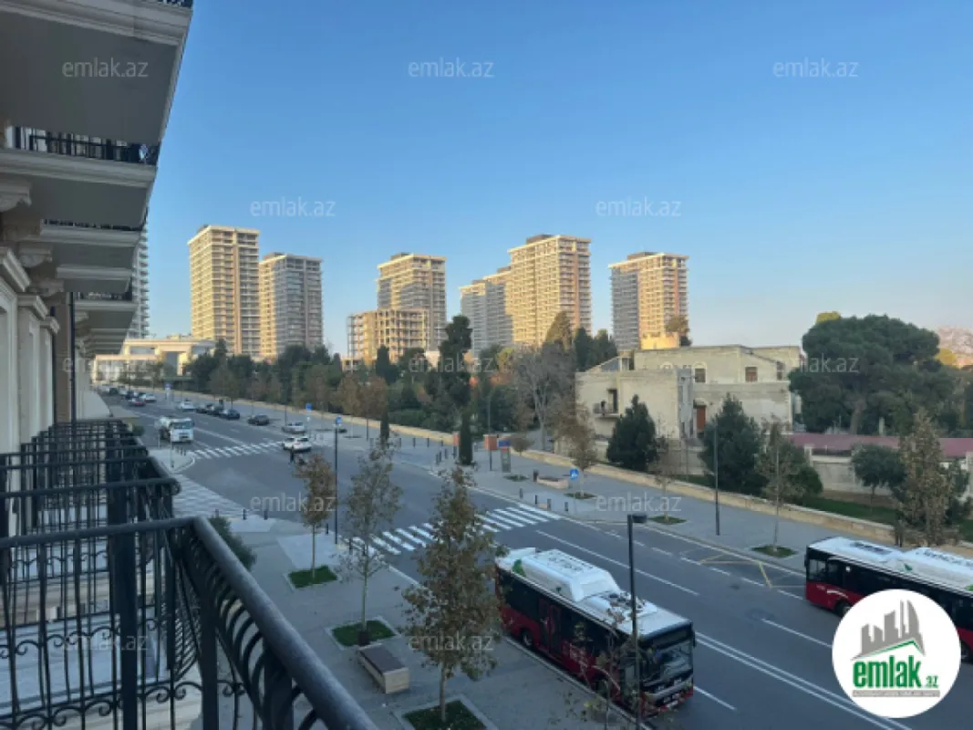 Satılır 4 otaqlı yeni tikili 152 m²