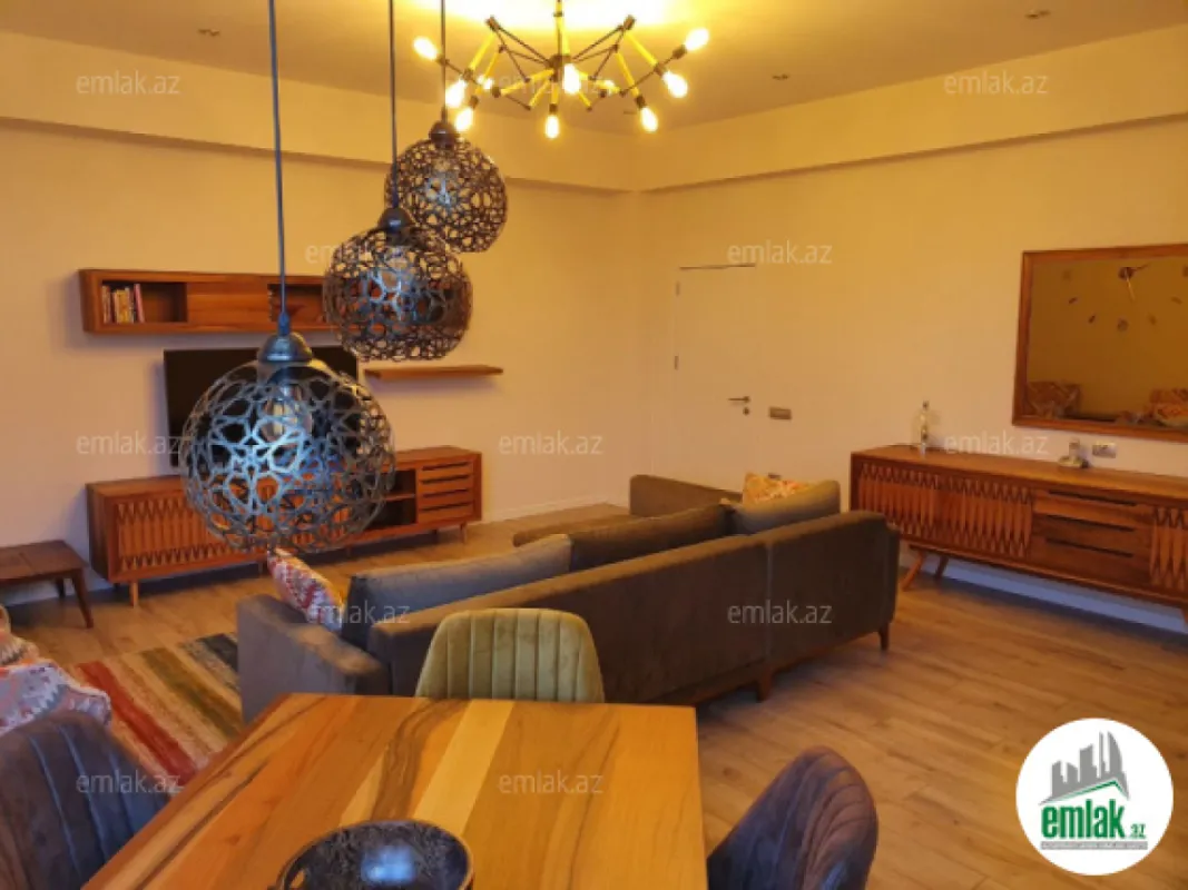 Satılır 3 otaqlı yeni tikili 162 m²