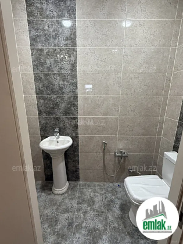 Satılır 3 otaqlı yeni tikili 100 m²