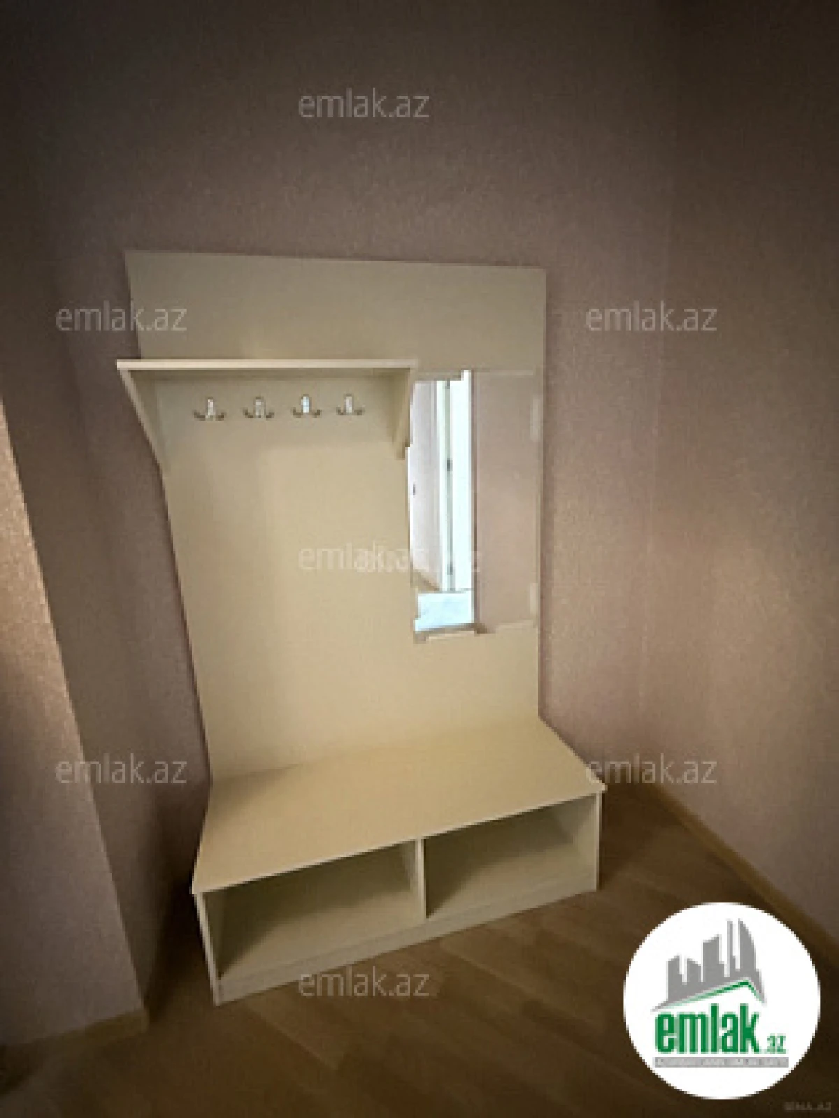 Satılır 3 otaqlı yeni tikili 100 m²