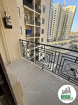 Satılır 3 otaqlı yeni tikili 100 m²