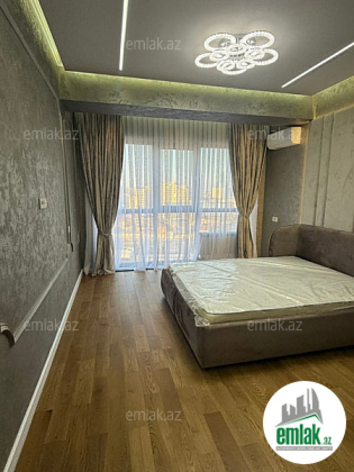 Satılır 3 otaqlı yeni tikili 127 m²