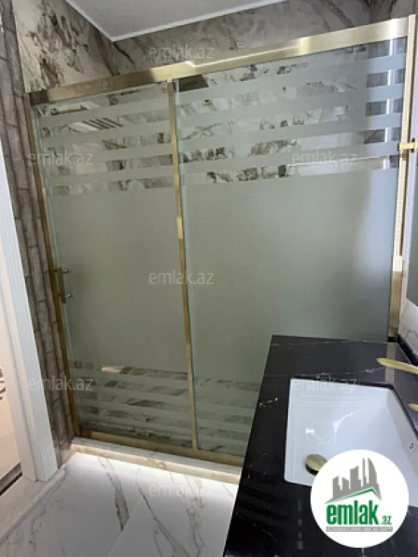 Satılır 3 otaqlı yeni tikili 127 m²