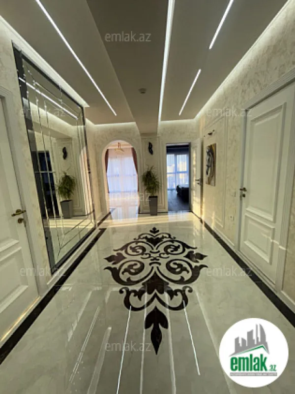 Satılır 3 otaqlı yeni tikili 127 m²