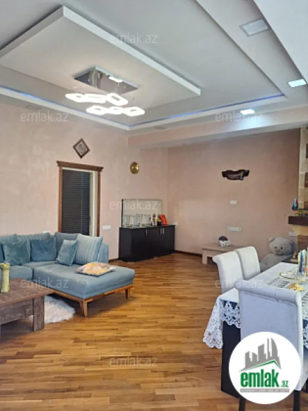 Satılır 5 otaqlı yeni tikili 270 m²