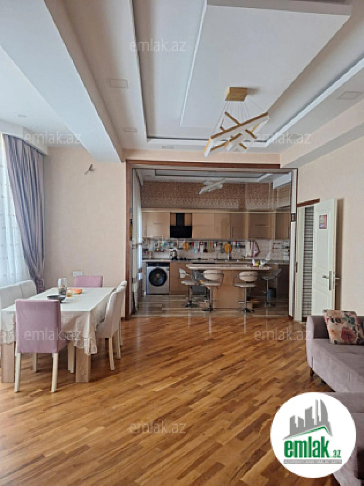Satılır 5 otaqlı yeni tikili 270 m²