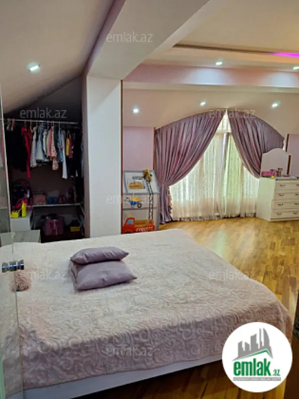 Satılır 5 otaqlı yeni tikili 270 m²