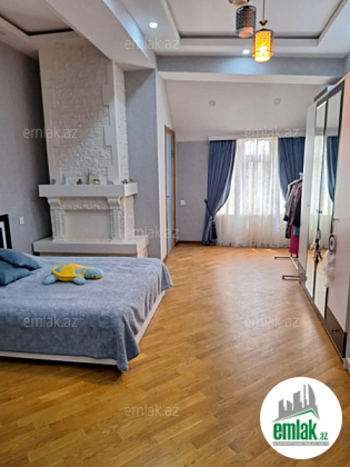 Satılır 5 otaqlı yeni tikili 270 m²