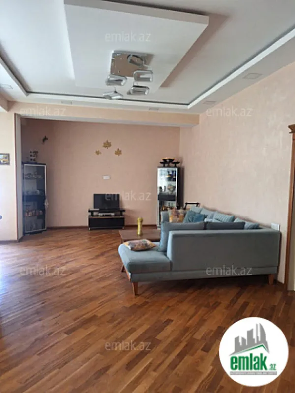 Satılır 5 otaqlı yeni tikili 270 m²