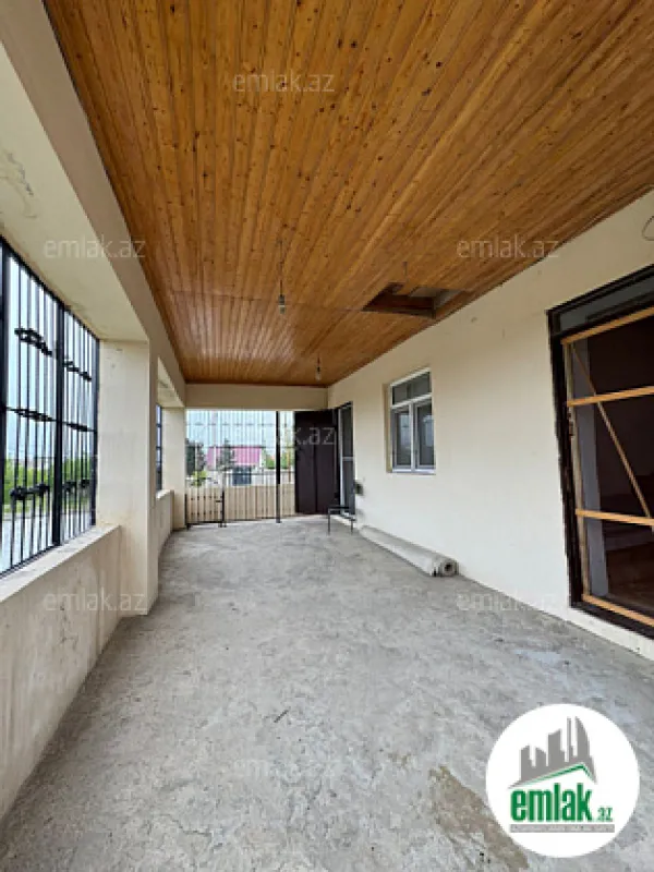 Satılır 3 otaqlı mənzil 6 m²