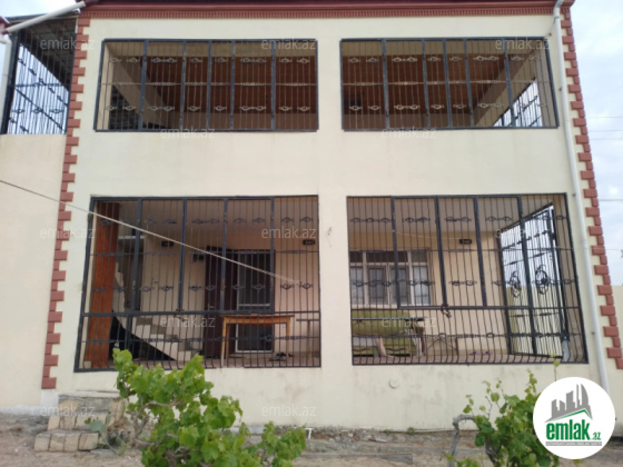 Satılır 3 otaqlı mənzil 6 m²