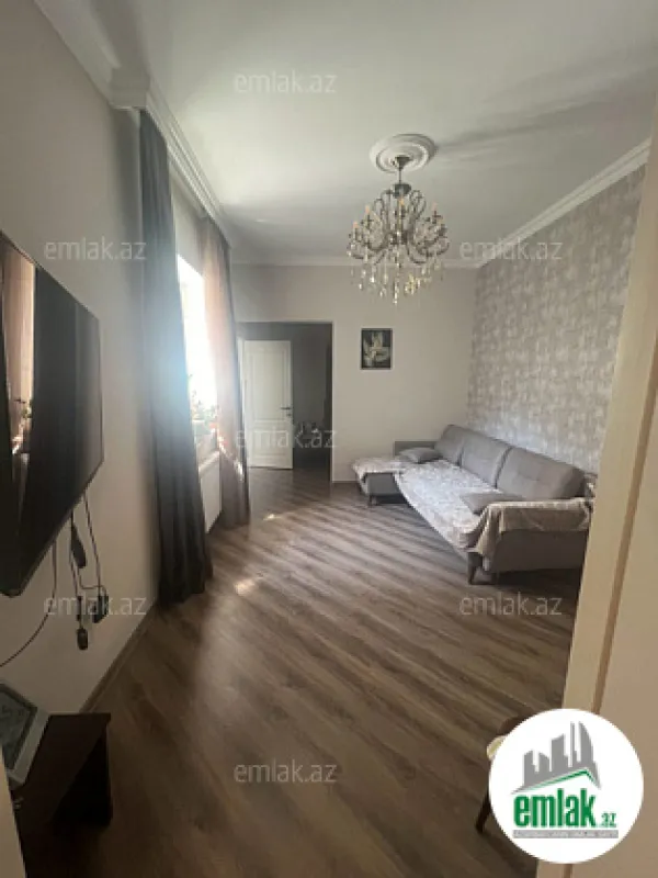 Satılır 4 otaqlı həyət evi 84 m²