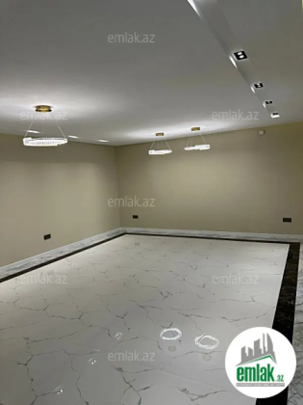 Satılır 6 otaqlı həyət evi 270 m²