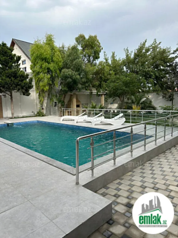 Satılır 6 otaqlı həyət evi 270 m²