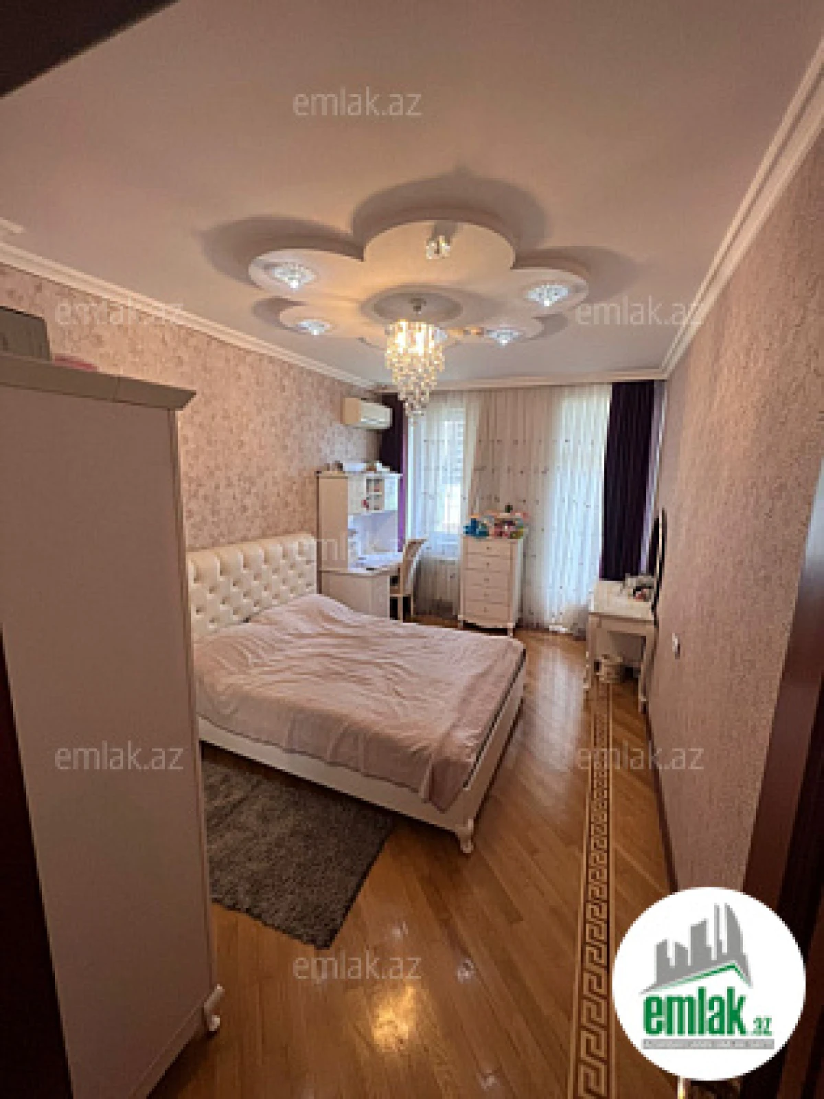 Satılır 4 otaqlı yeni tikili 192 m²