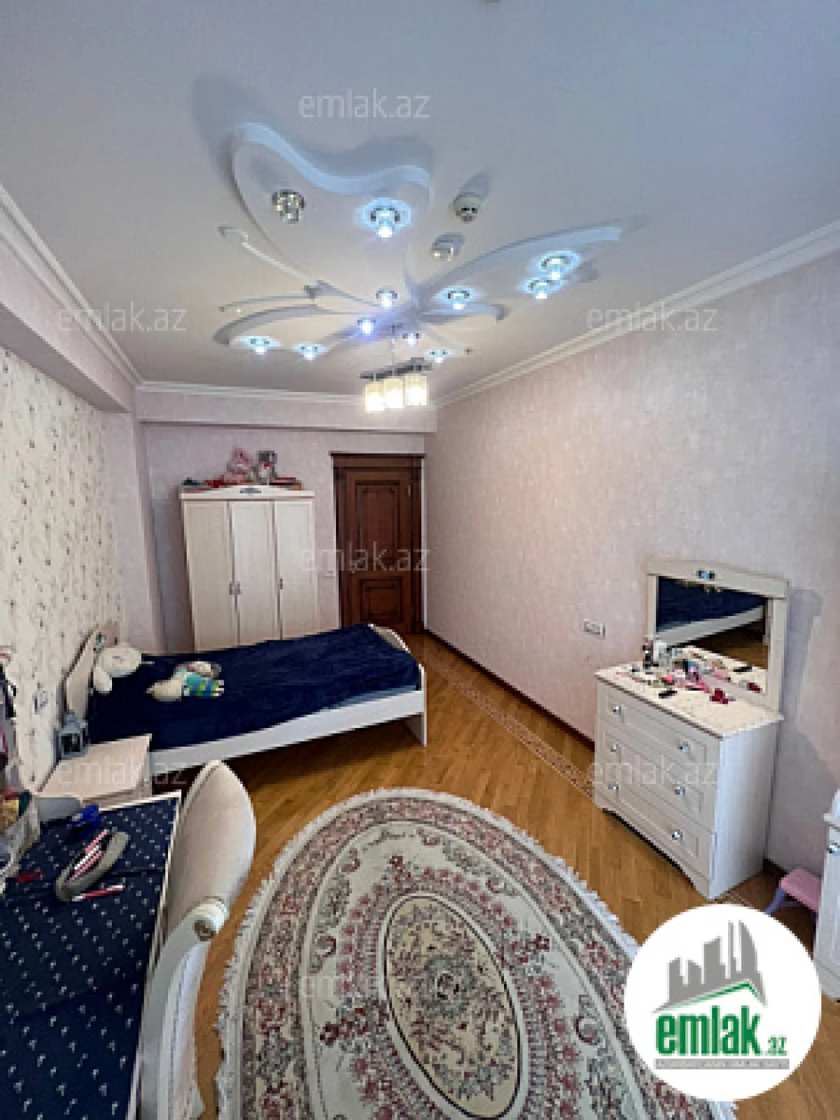 Satılır 4 otaqlı yeni tikili 192 m²