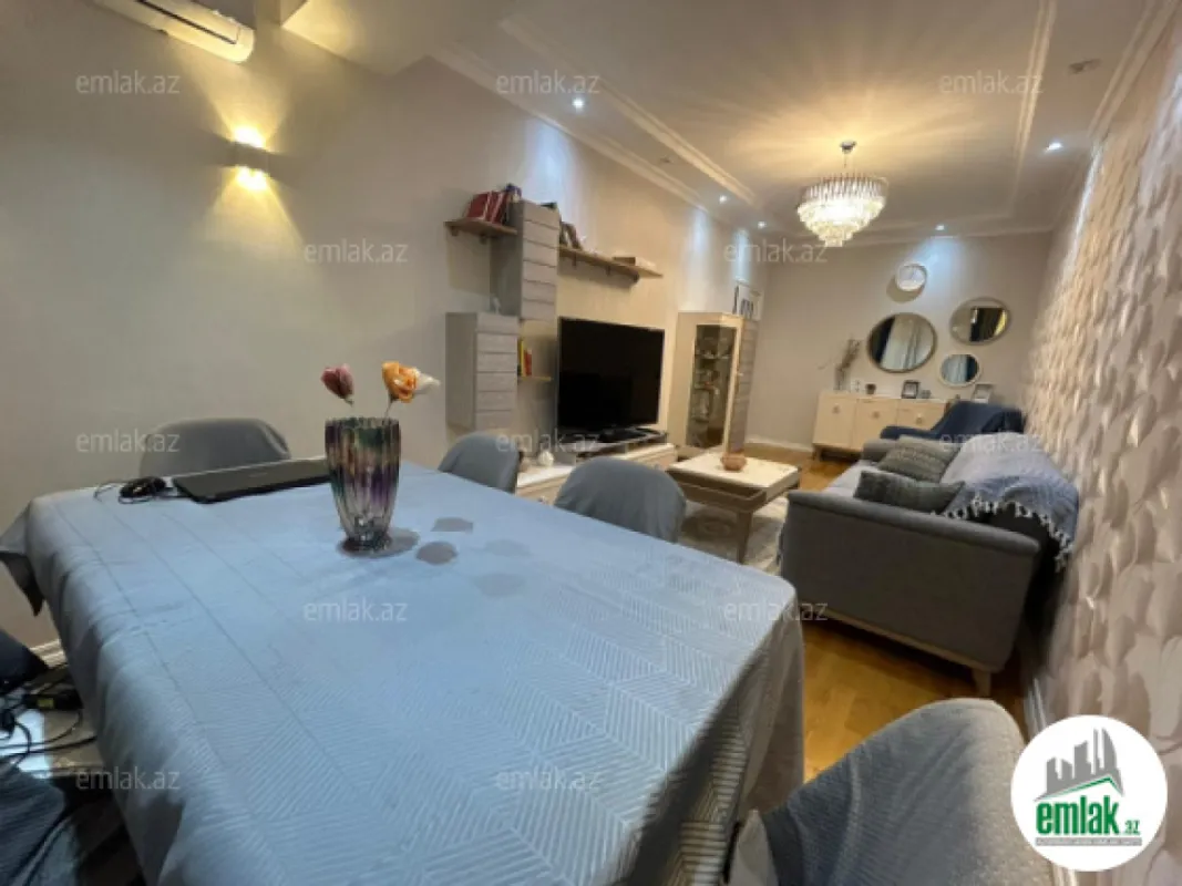 Satılır 2 otaqlı yeni tikili 80 m²