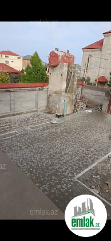 Satılır 8 otaqlı mənzil 420 m²