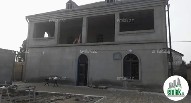 Satılır 8 otaqlı mənzil 420 m²