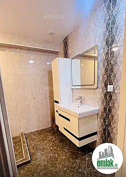 Satılır 3 otaqlı yeni tikili 121 m²
