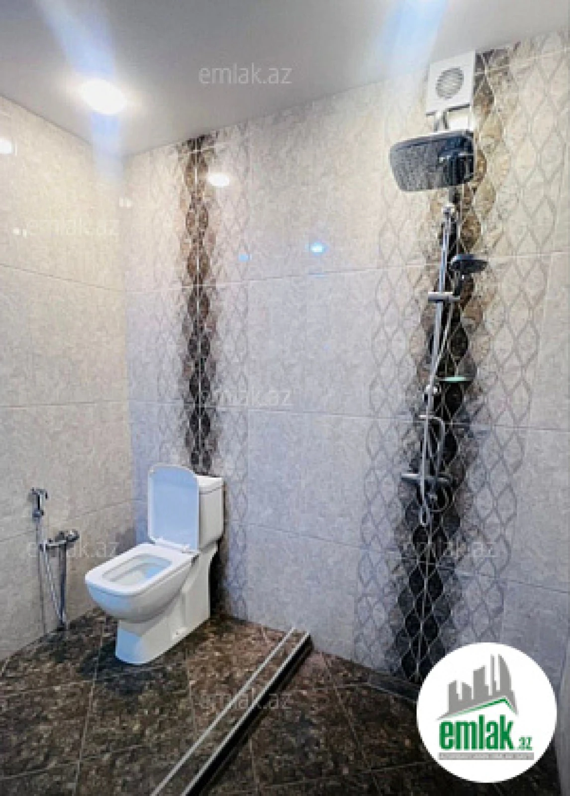 Satılır 3 otaqlı yeni tikili 121 m²