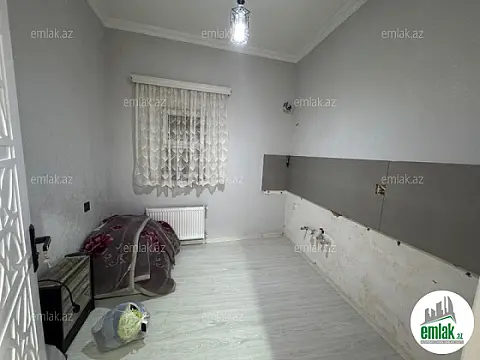 Satılır 4 otaqlı həyət evi 120 m²